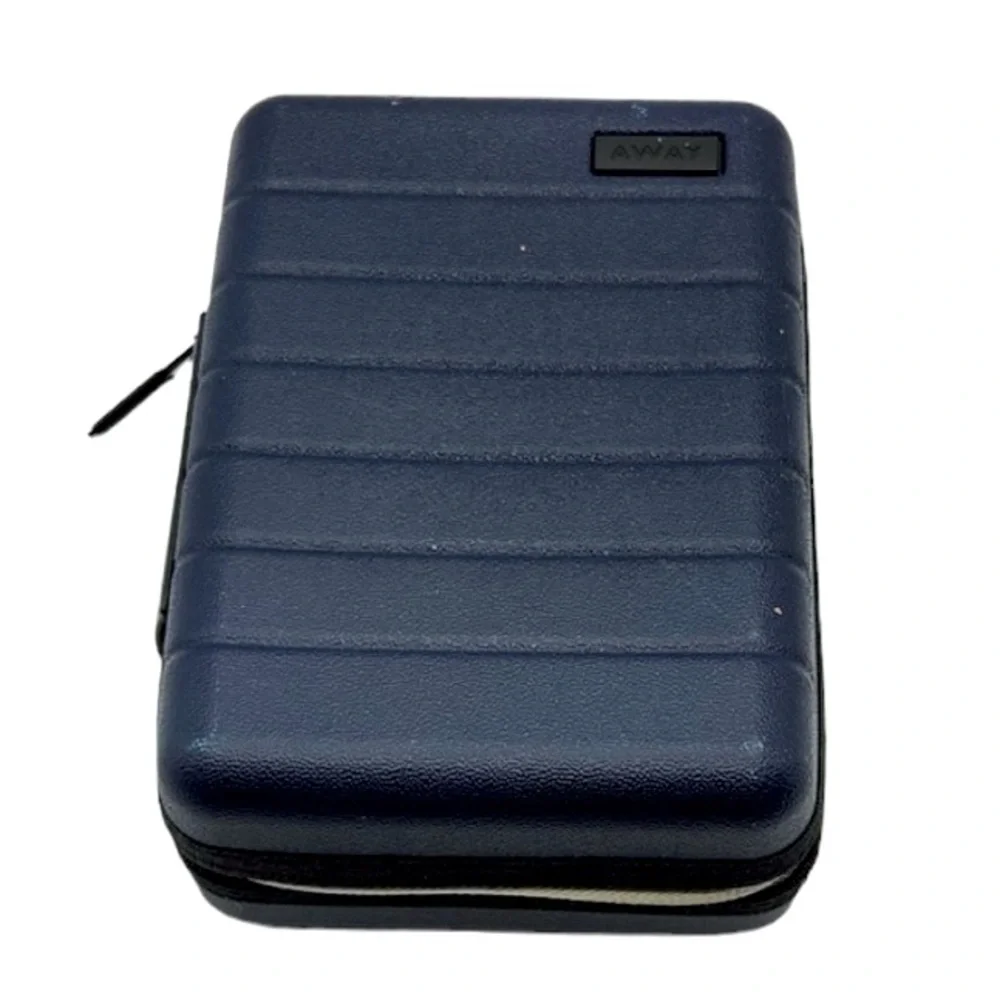 Away Hard Sided Amenity Kit